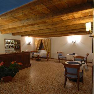 Altura Hotel